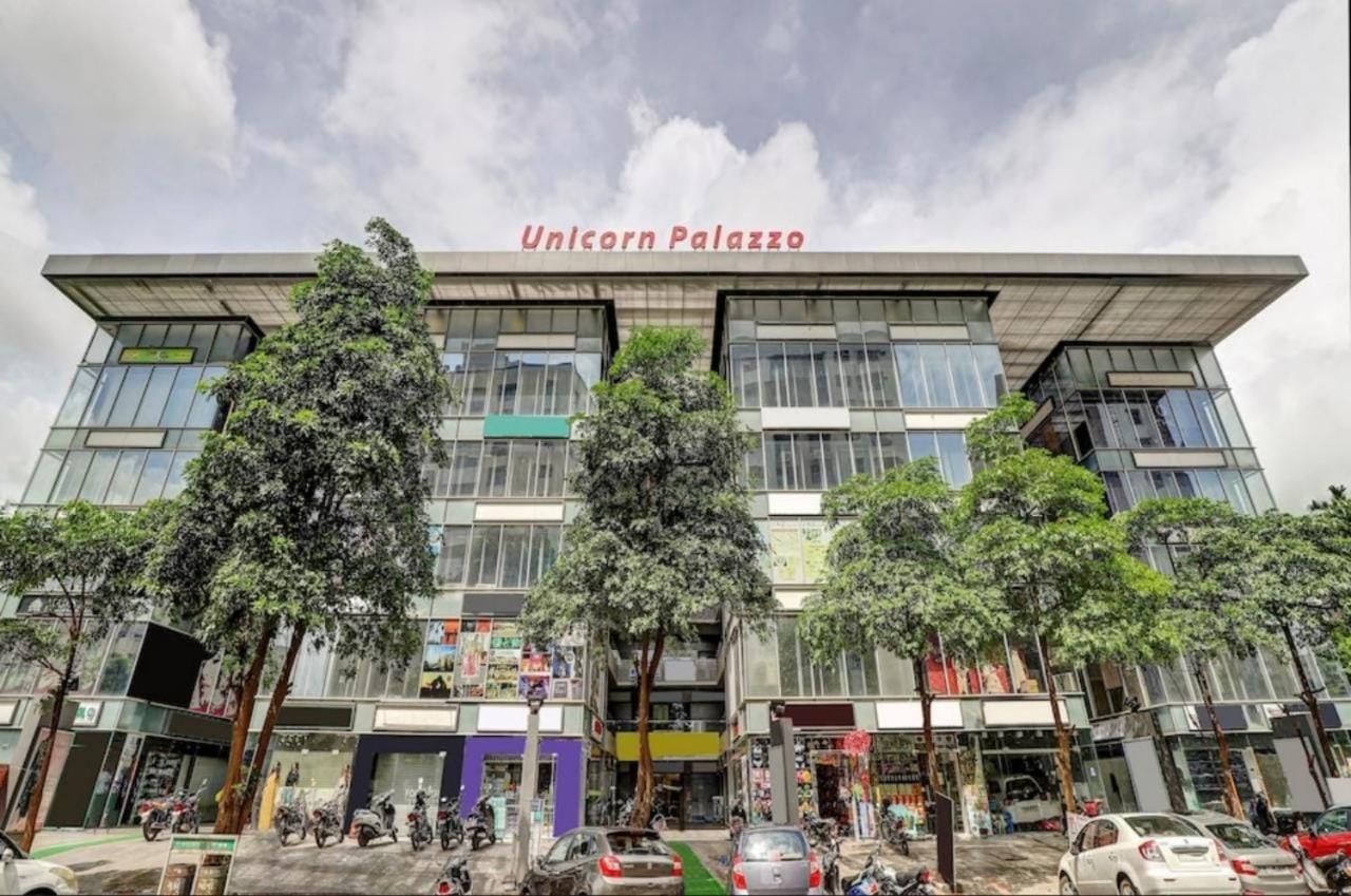 Hotel Unicorn, Súrat Exteriér fotografie